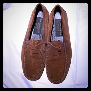 Men’s shoes